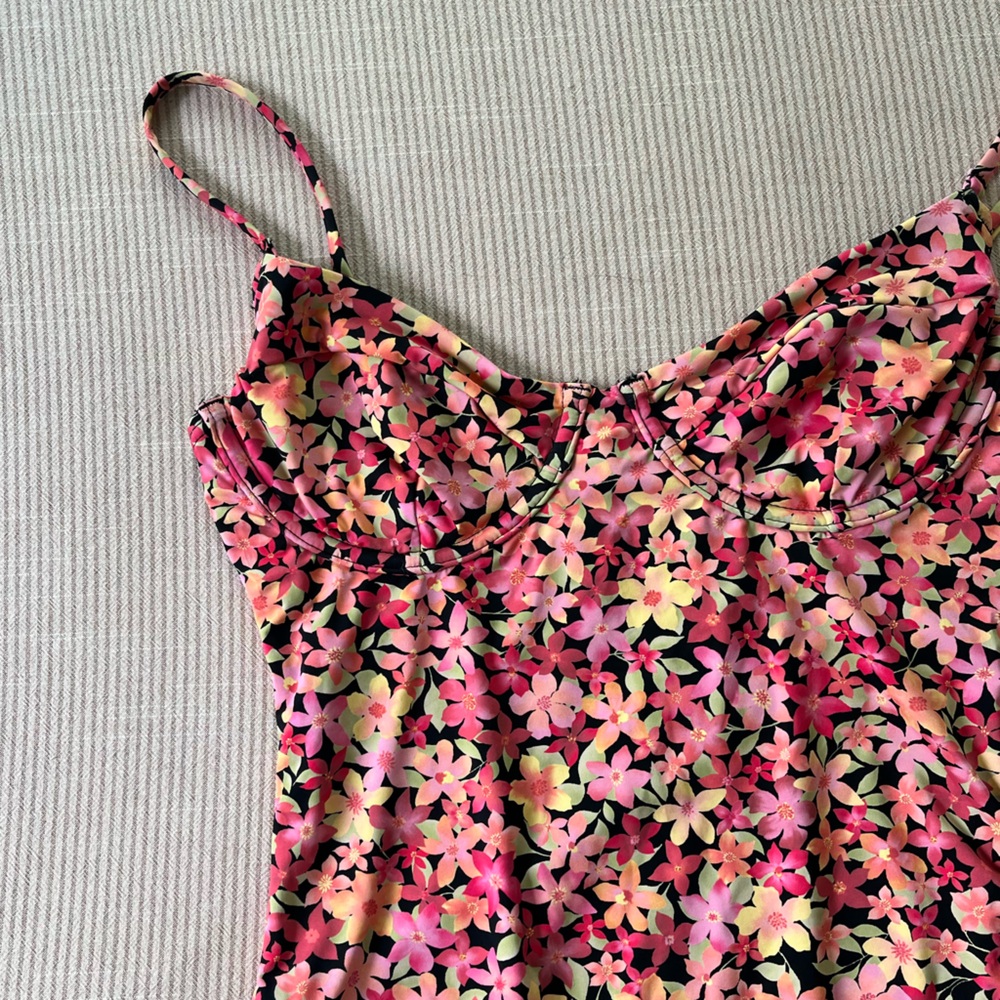 Billabong Morgan underwire one piece pink floral - Picture 5 of 7